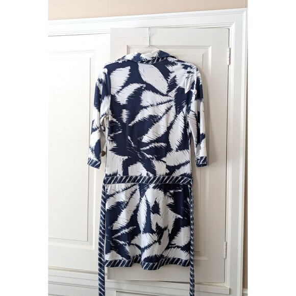 BCBG MAXAZRIA S blue cream palm leaf print belted drop waist dress size small - Picture 3 of 8